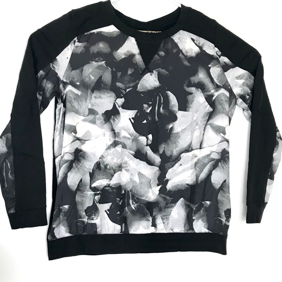 Mossimo Supply Co. Tops - Floral print black & white blouse  XL